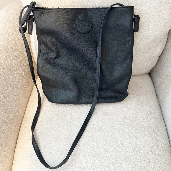 Milla Jackie black pebble leather bucket bag. - Picture 2 of 6